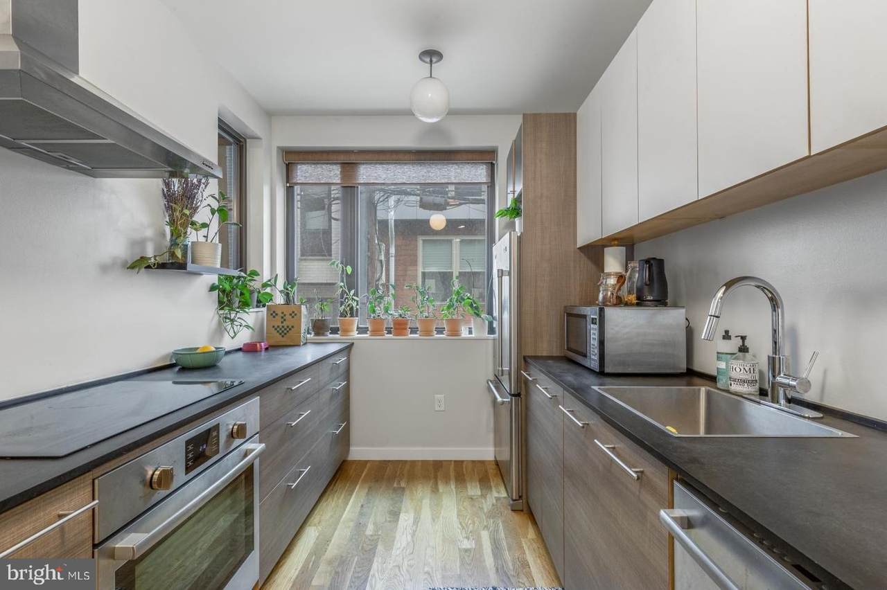 1306 Hope Street - Photo 1