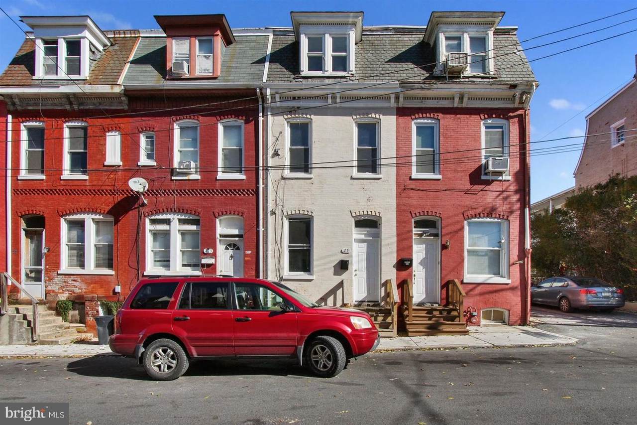 25 Columbia Avenue - Photo 1