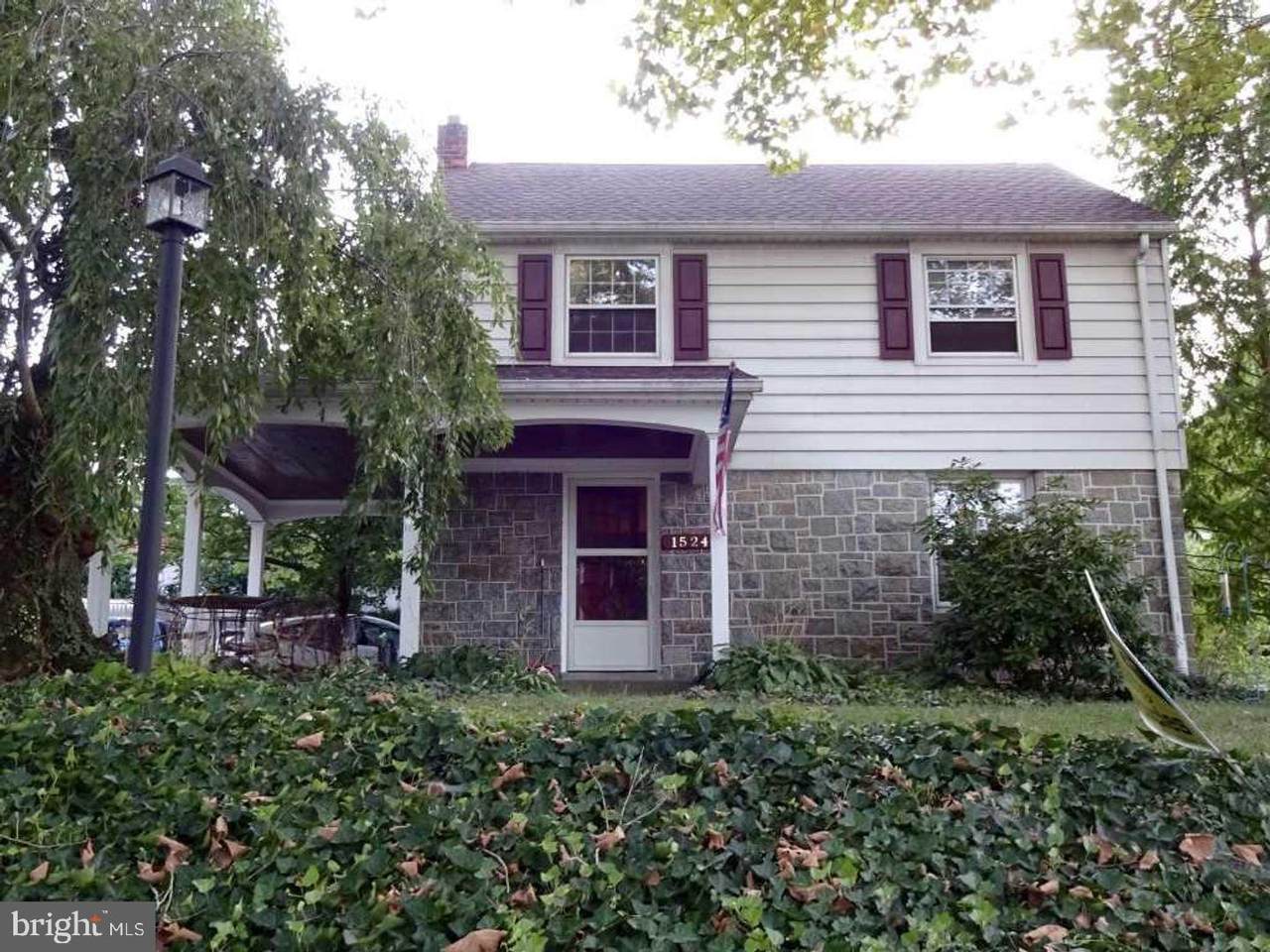 1524 Clover Lane - Photo 1