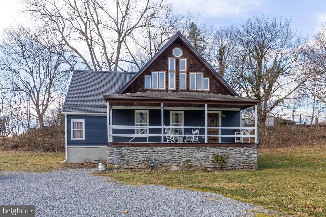 10 Fairview Avenue - Photo 1