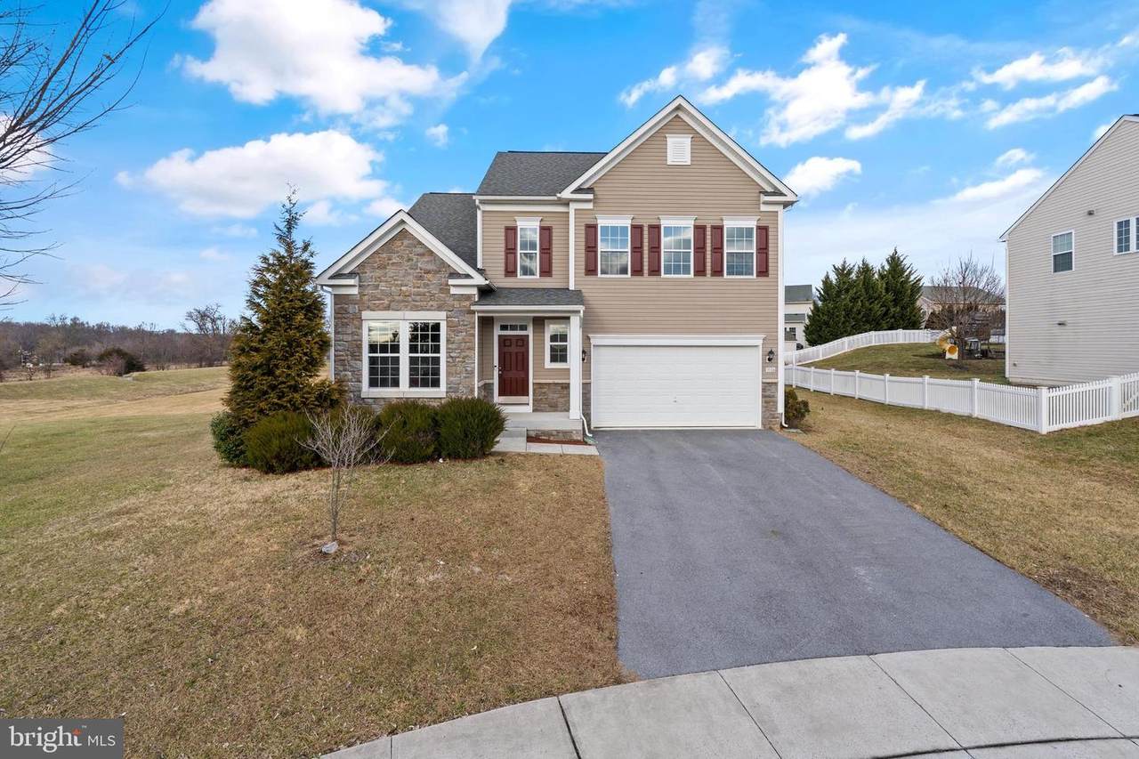 18106 Westbury Court - Photo 1