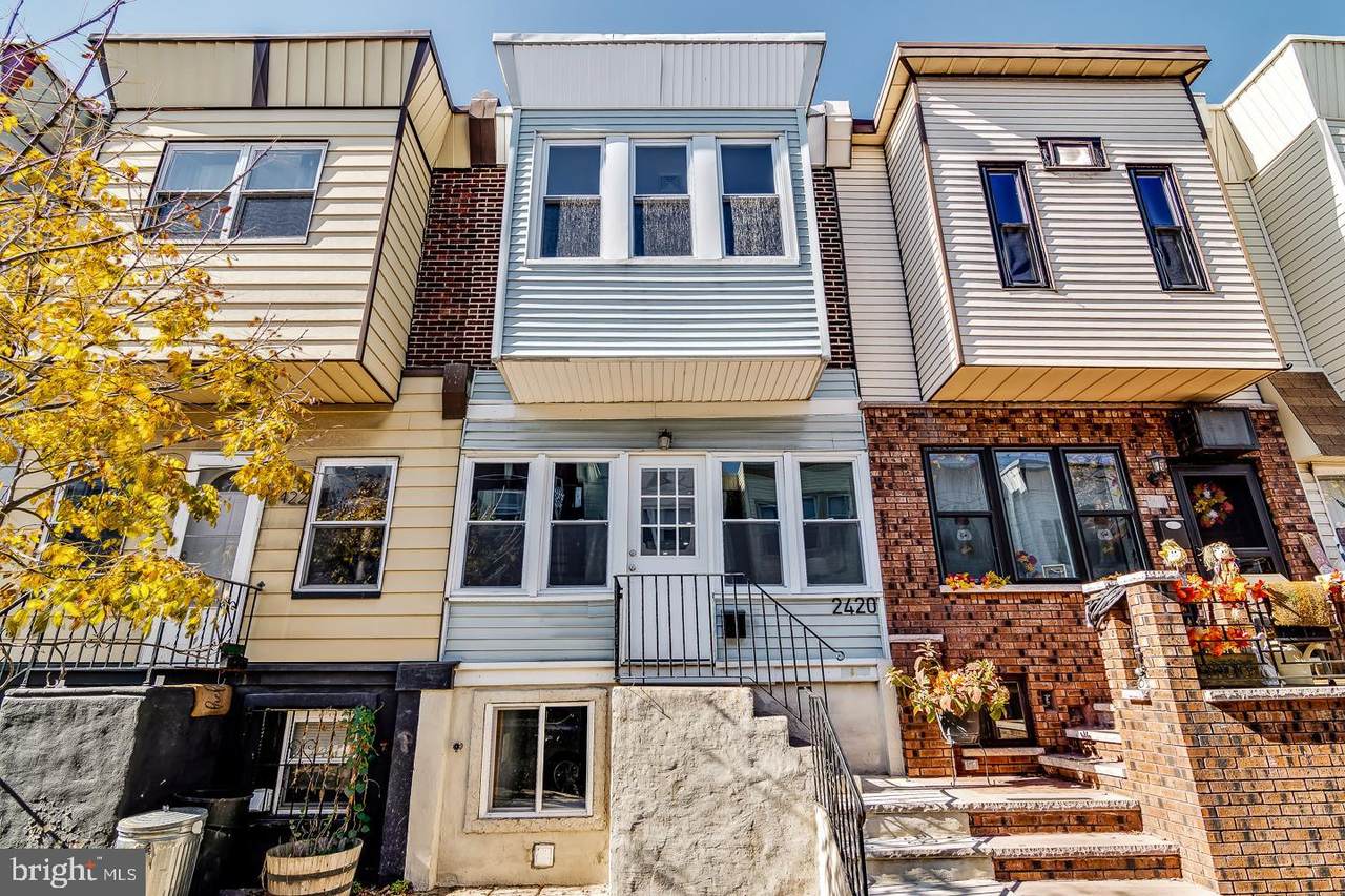 2420 Lee Street - Photo 1