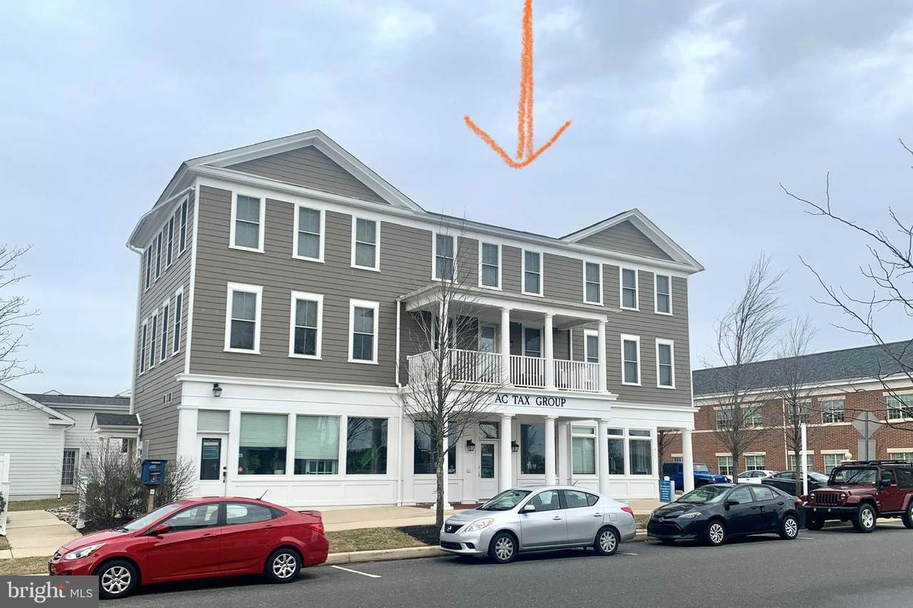 801 Mapleton Avenue - Photo 1