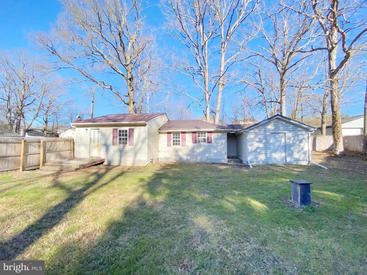 6 Auburn Drive - Photo 1