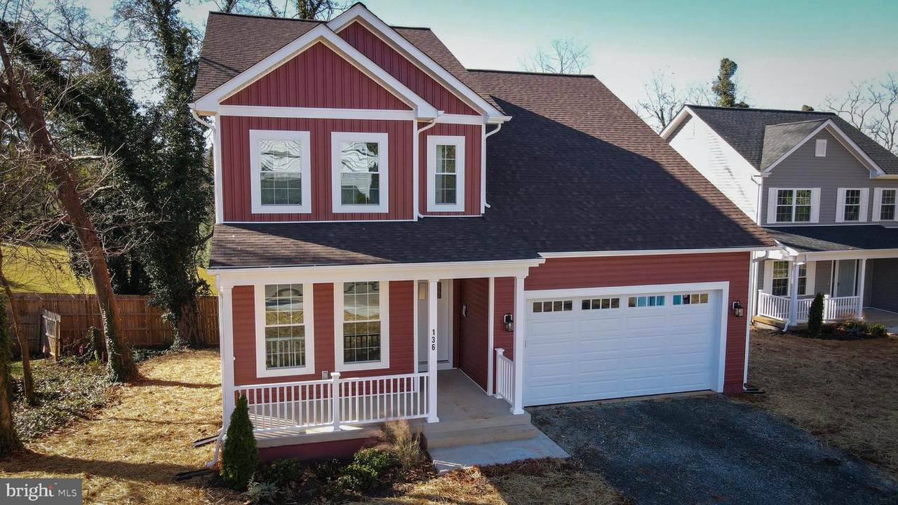 136 S Almond Street - Photo 1