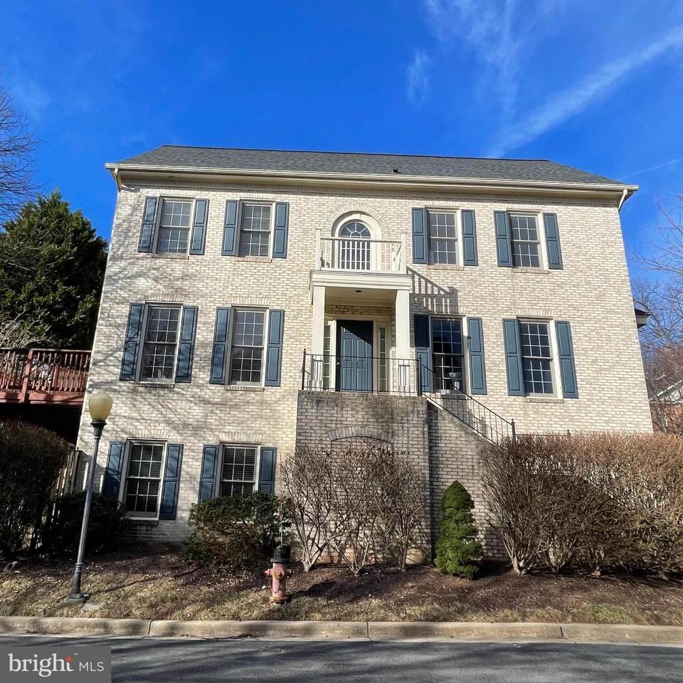 1030 Grand Oak Way - Photo 1