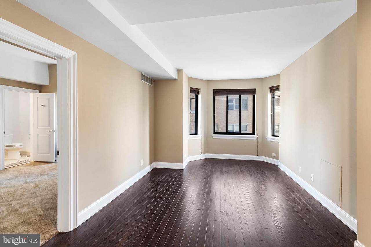 222 Rittenhouse Square - Photo 1