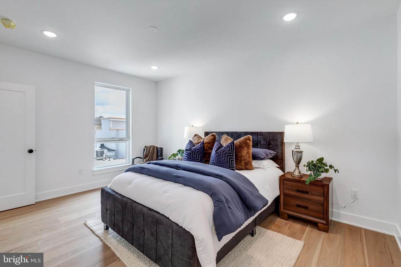 1723 Francis Street - Photo 1