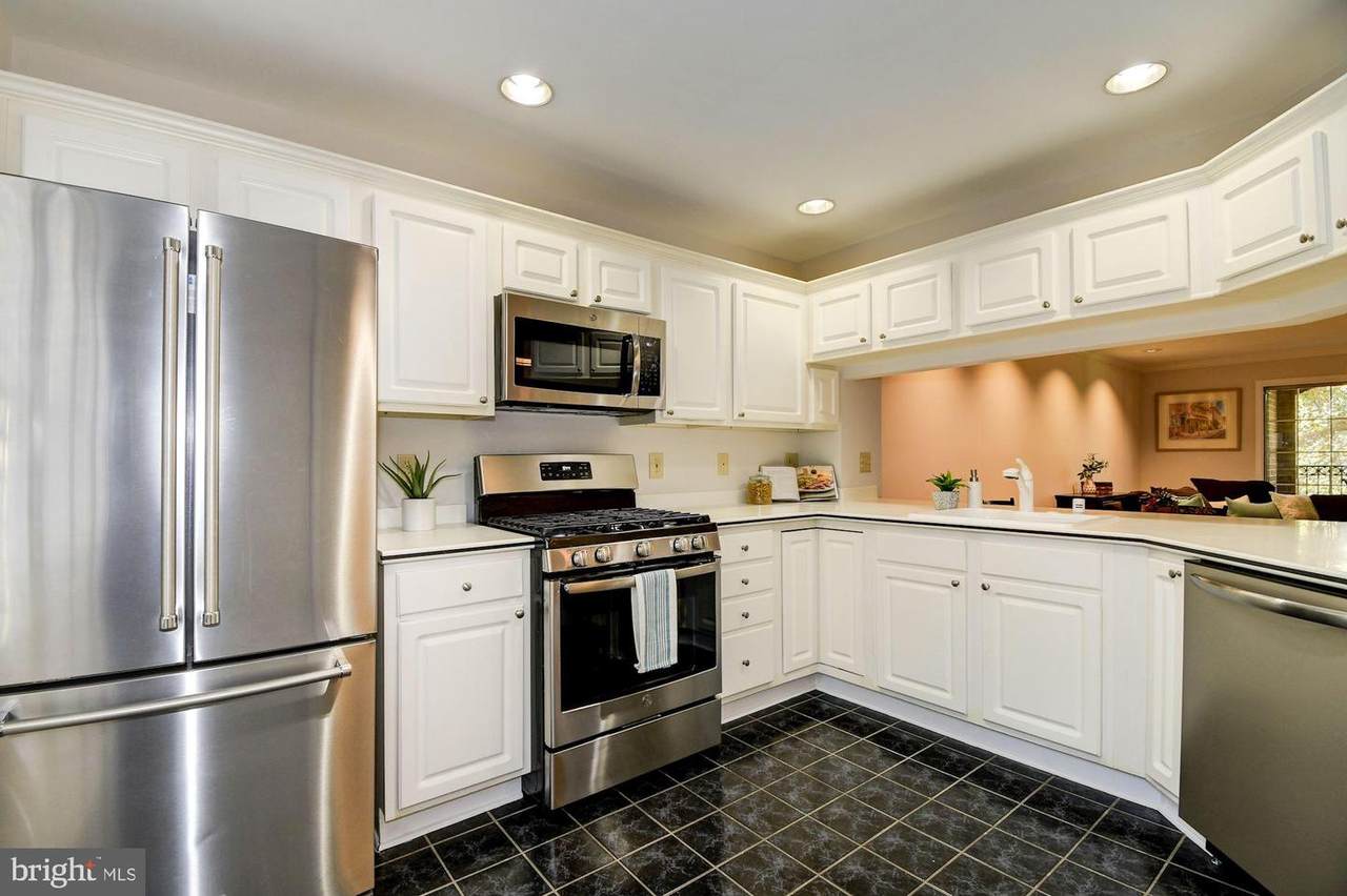 6924 Fairfax Drive - Photo 1