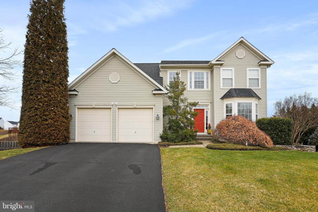 107 Gullane Court - Photo 1