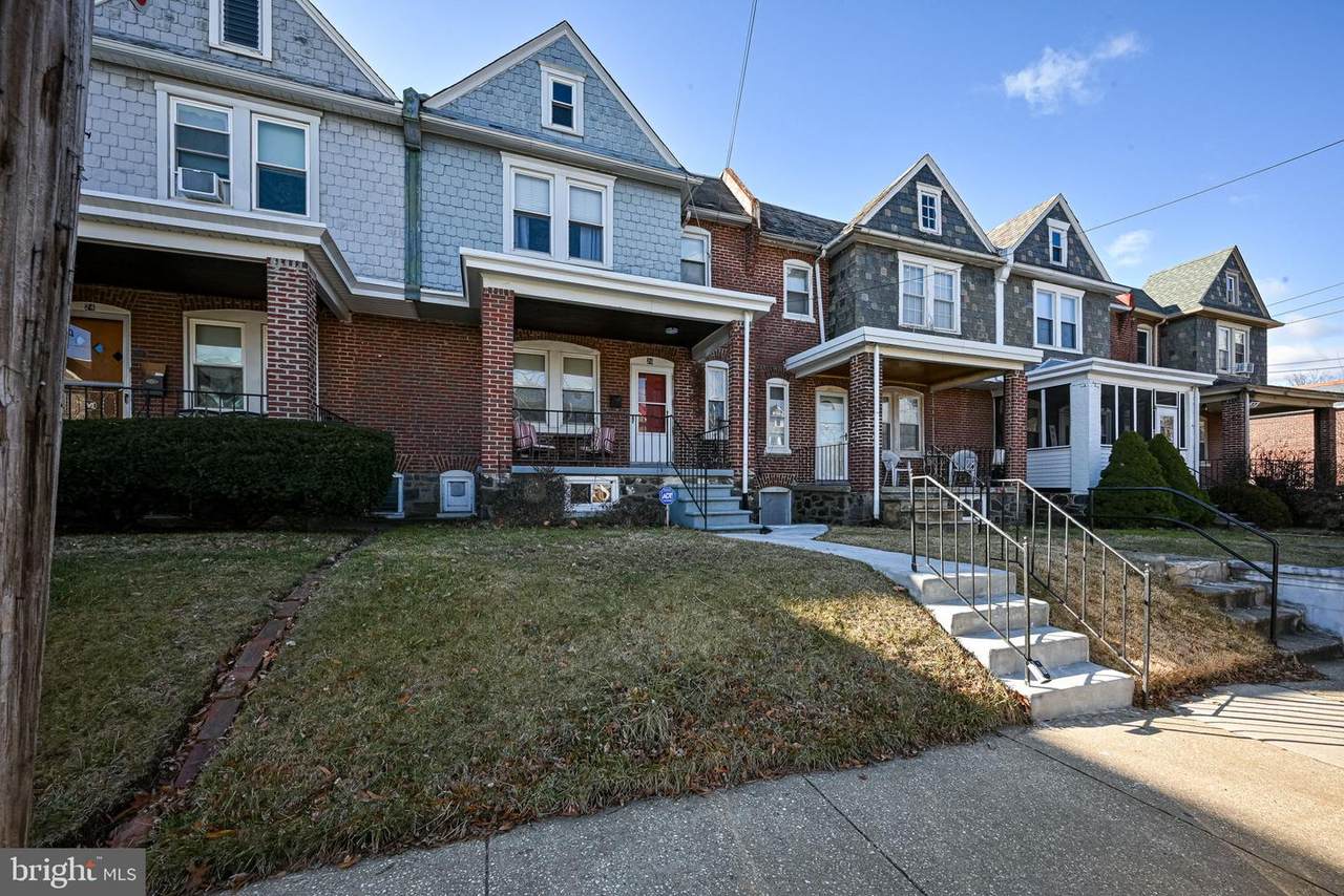 26 40TH Street - Photo 1