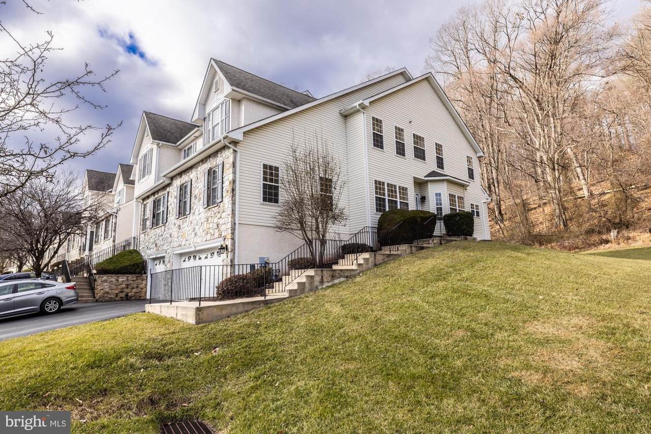 171 Madison Way - Photo 1