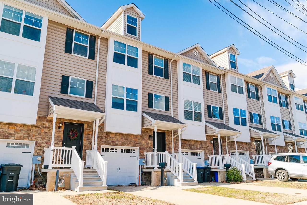 406 Old Elm Street - Photo 1