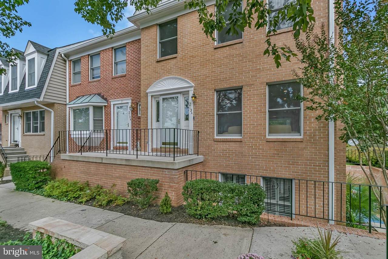 213-A Locust Street - Photo 1
