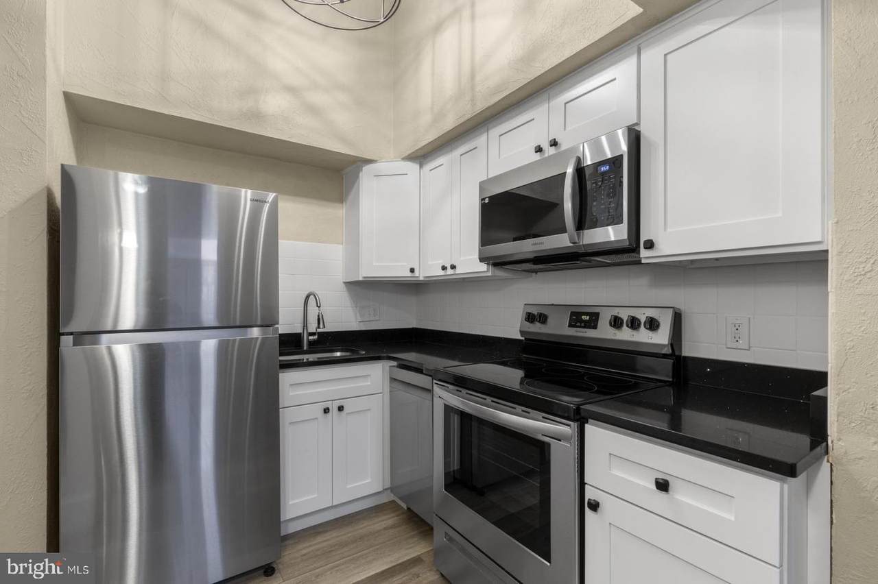 520 Spruce Street - Photo 1