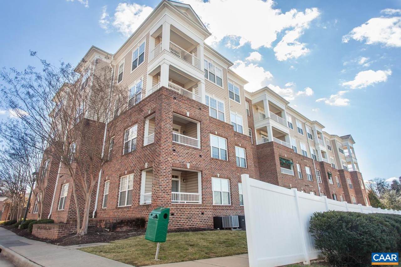 1051 Glenwood Station Ln - Photo 1