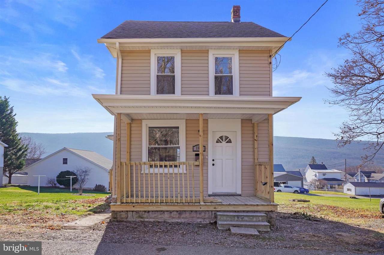 106 5TH Street - Photo 1