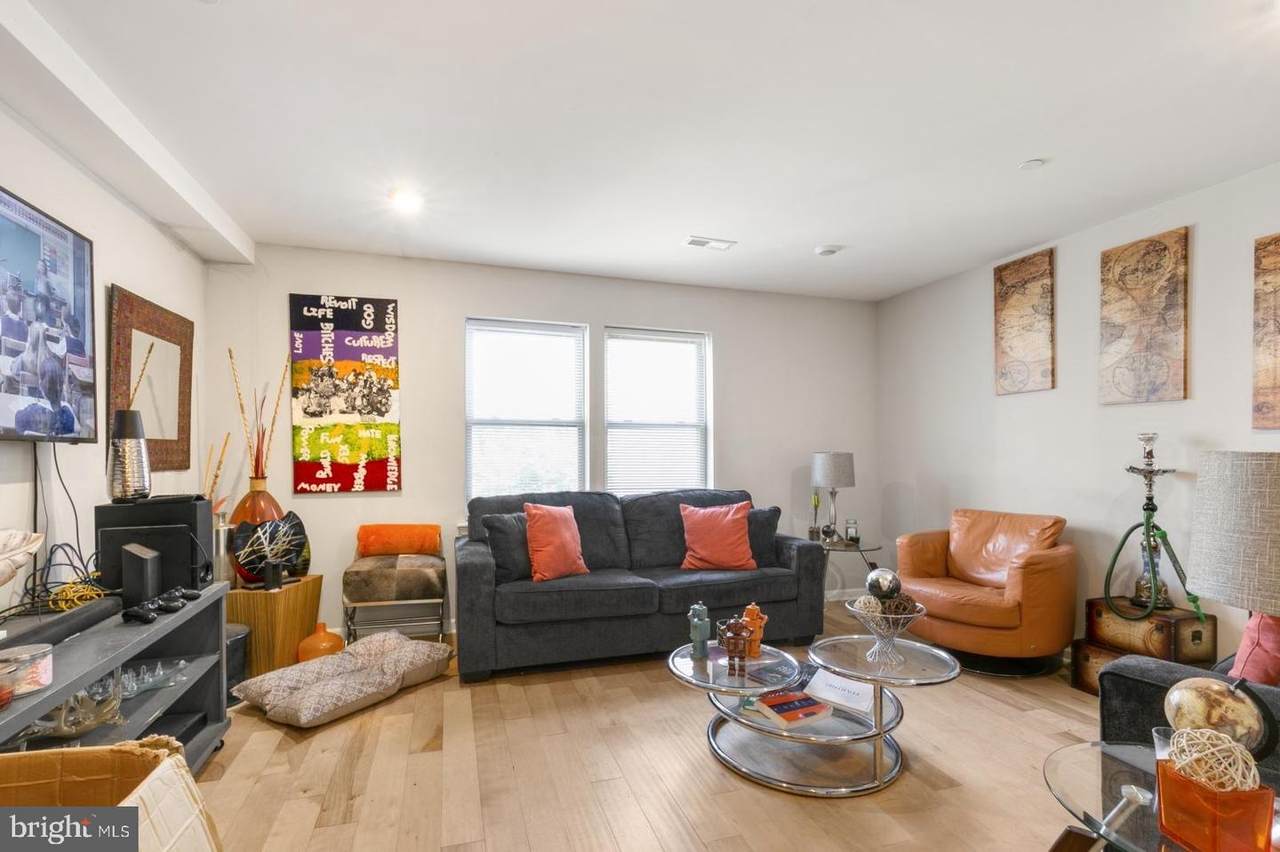 1431 Poplar Street - Photo 1