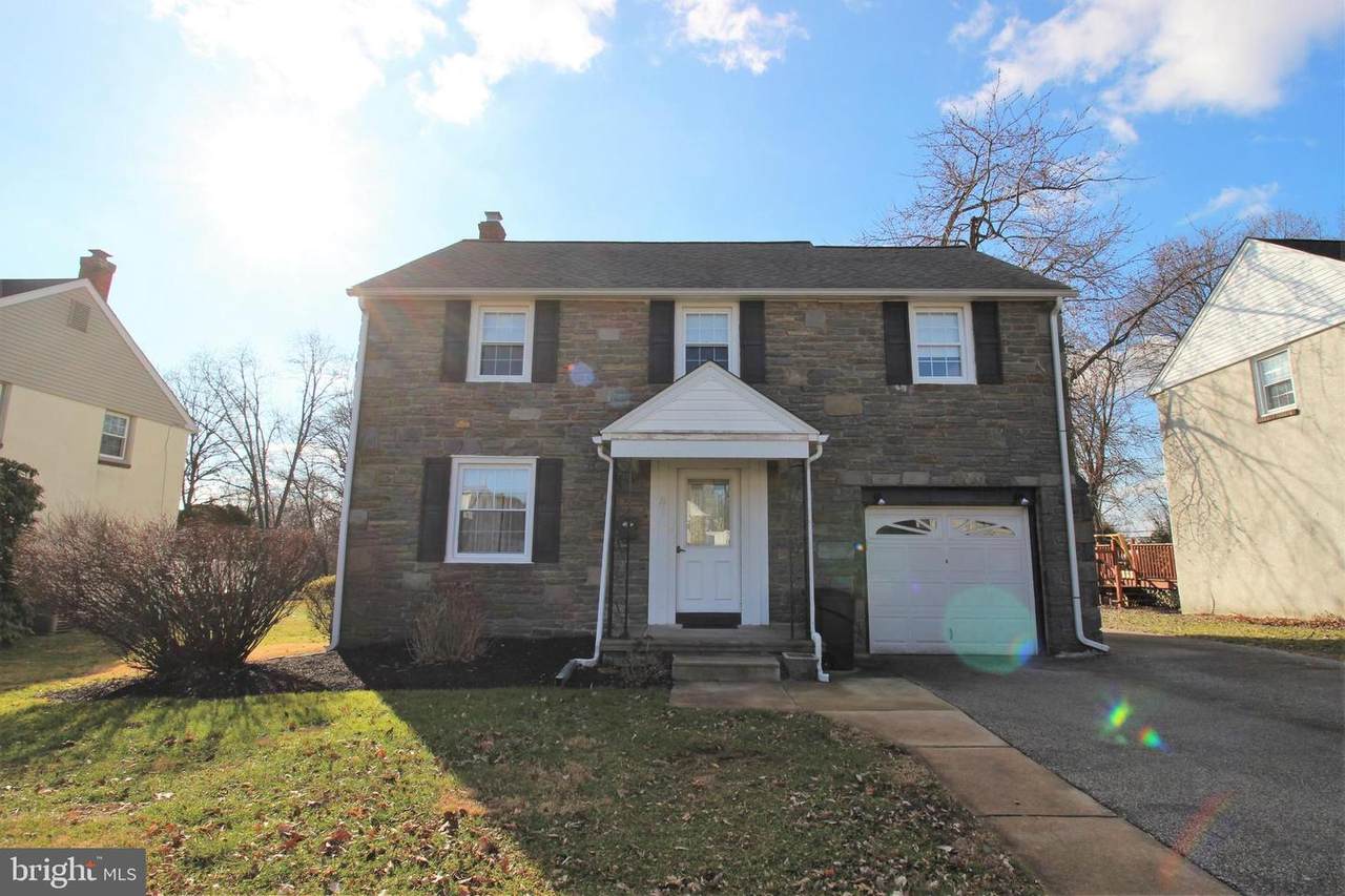 18 Fairhill Road - Photo 1