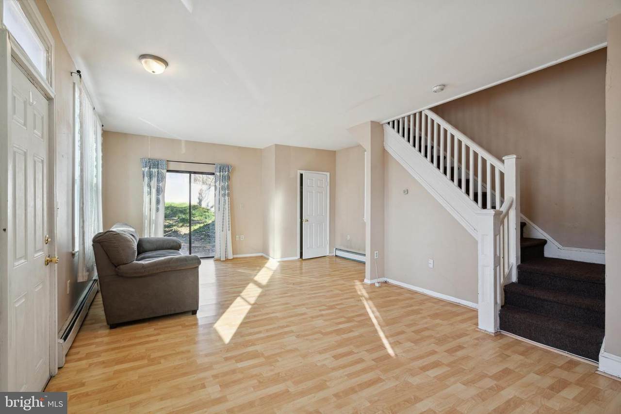 200 Elm Street - Photo 1