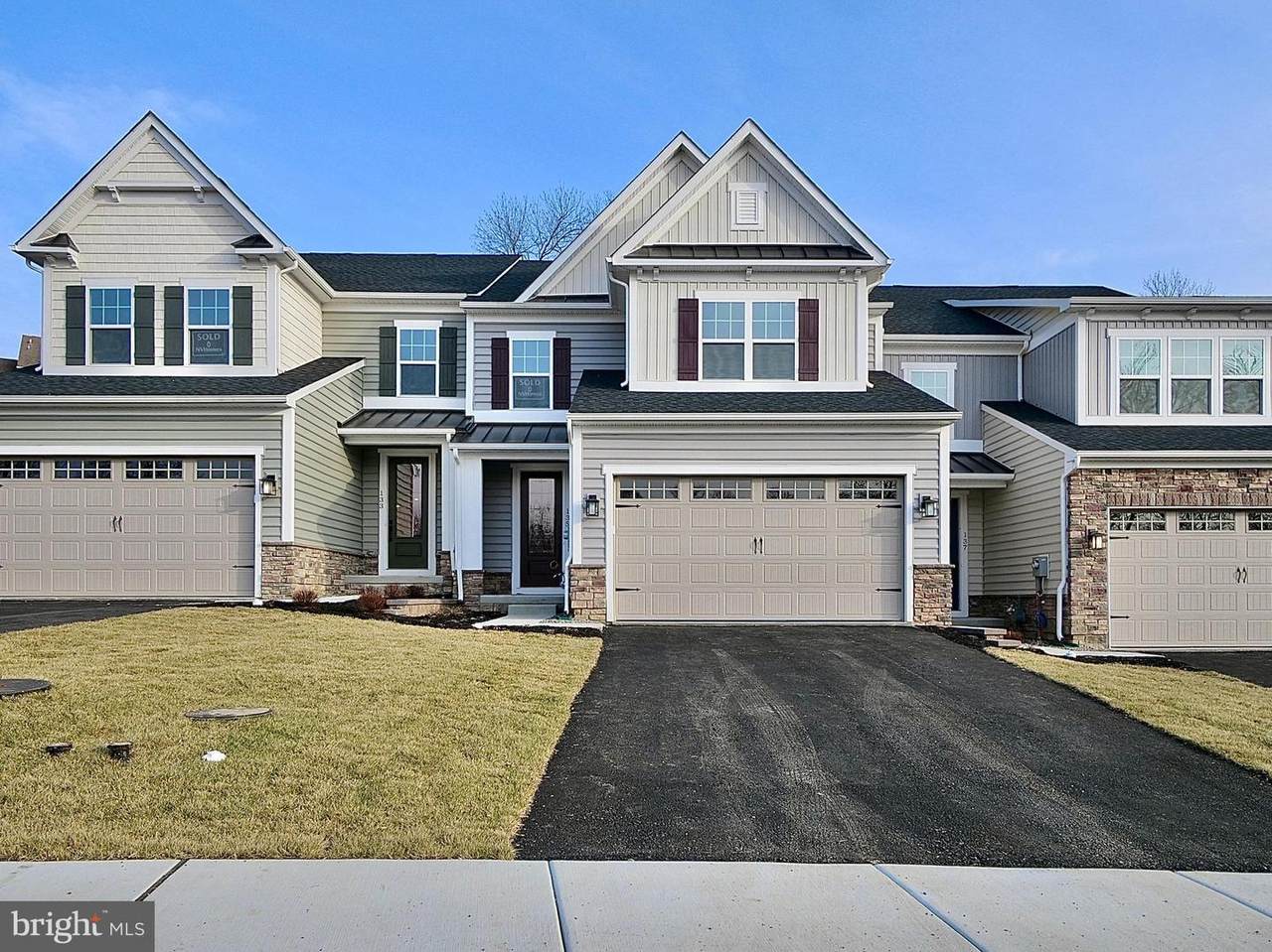135 Donovan - Photo 1