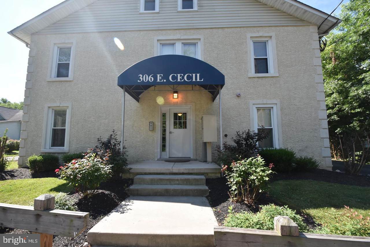 306 Cecil Avenue - Photo 1