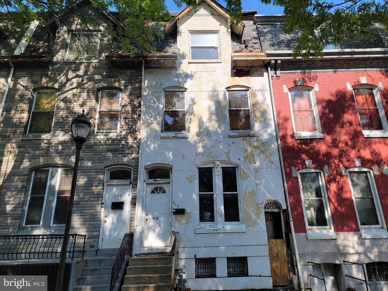 315 6TH Street - Photo 1