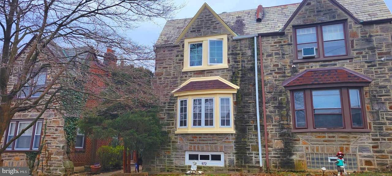 972 Allengrove Street - Photo 1