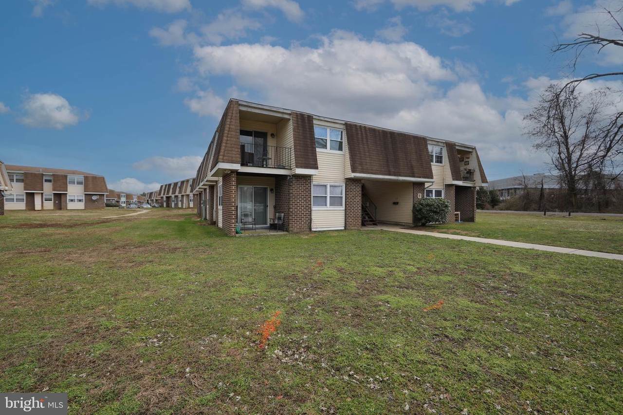 1-2 Florence Tollgate Place - Photo 1