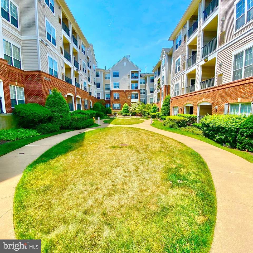4850 Eisenhower Avenue - Photo 1