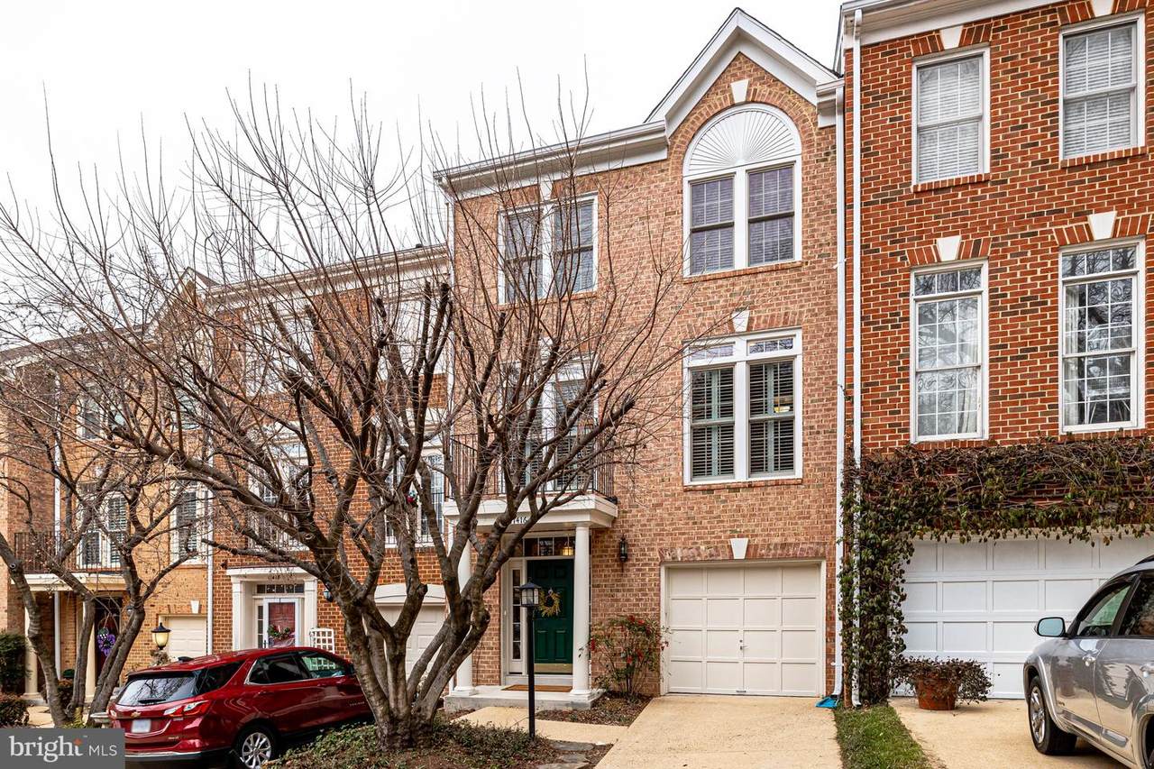 11416 Summer House Court - Photo 1