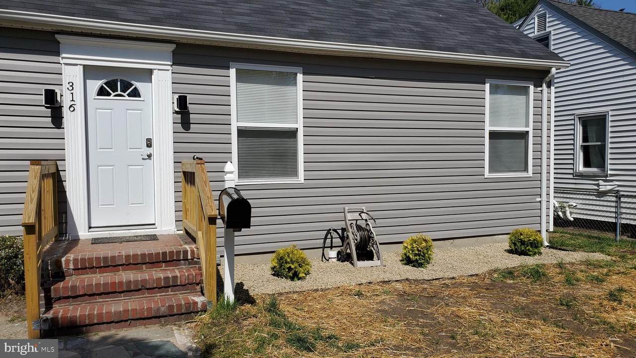 316 4TH Avenue - Photo 1