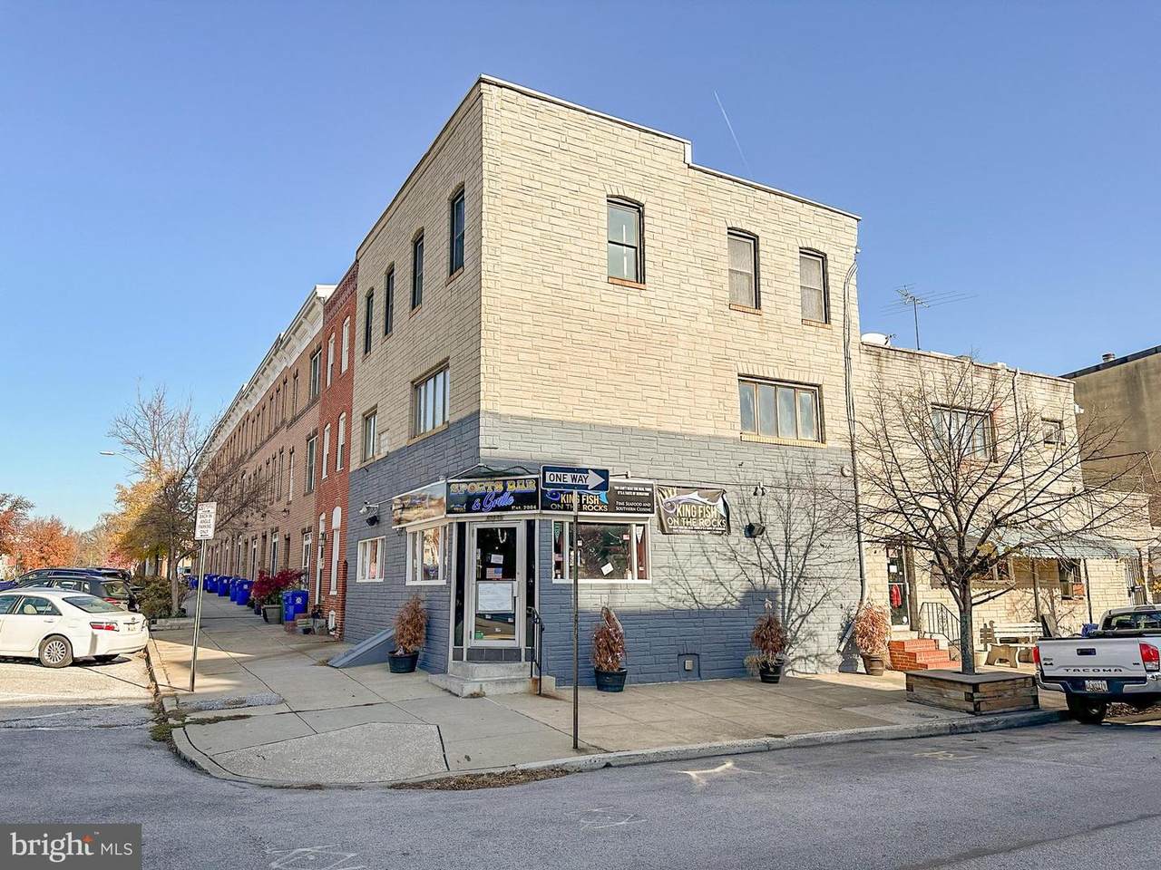 623 Luzerne Avenue - Photo 1