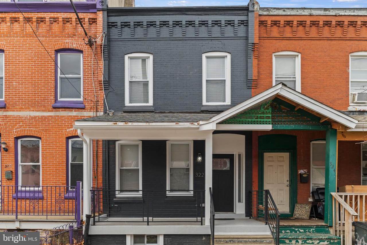 322 42ND Street - Photo 1