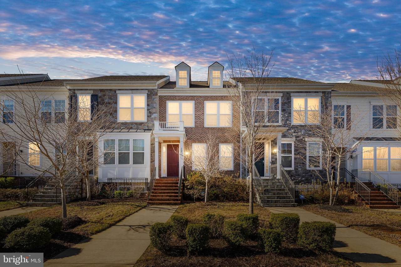 207 Apricot Street - Photo 1