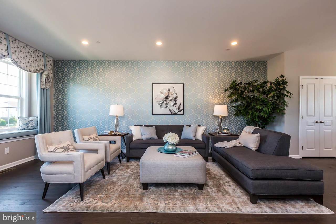 401 Ridgewood Drive - Photo 1