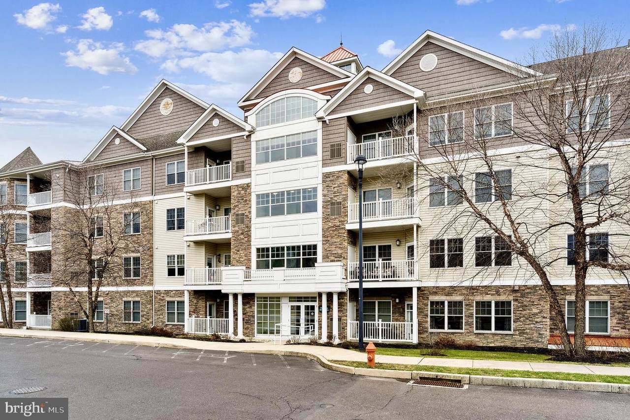 200 Ernest Way - Photo 1