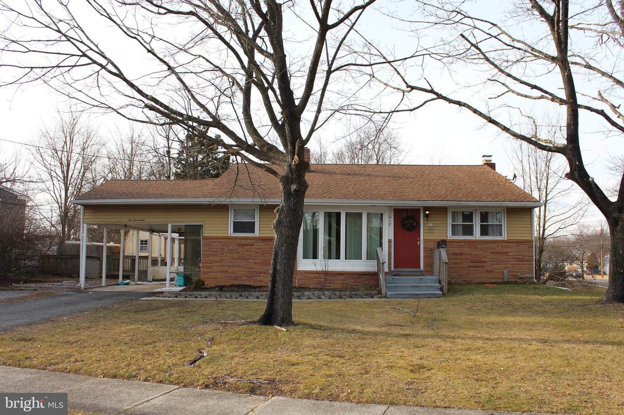 617 Whitman Street - Photo 1