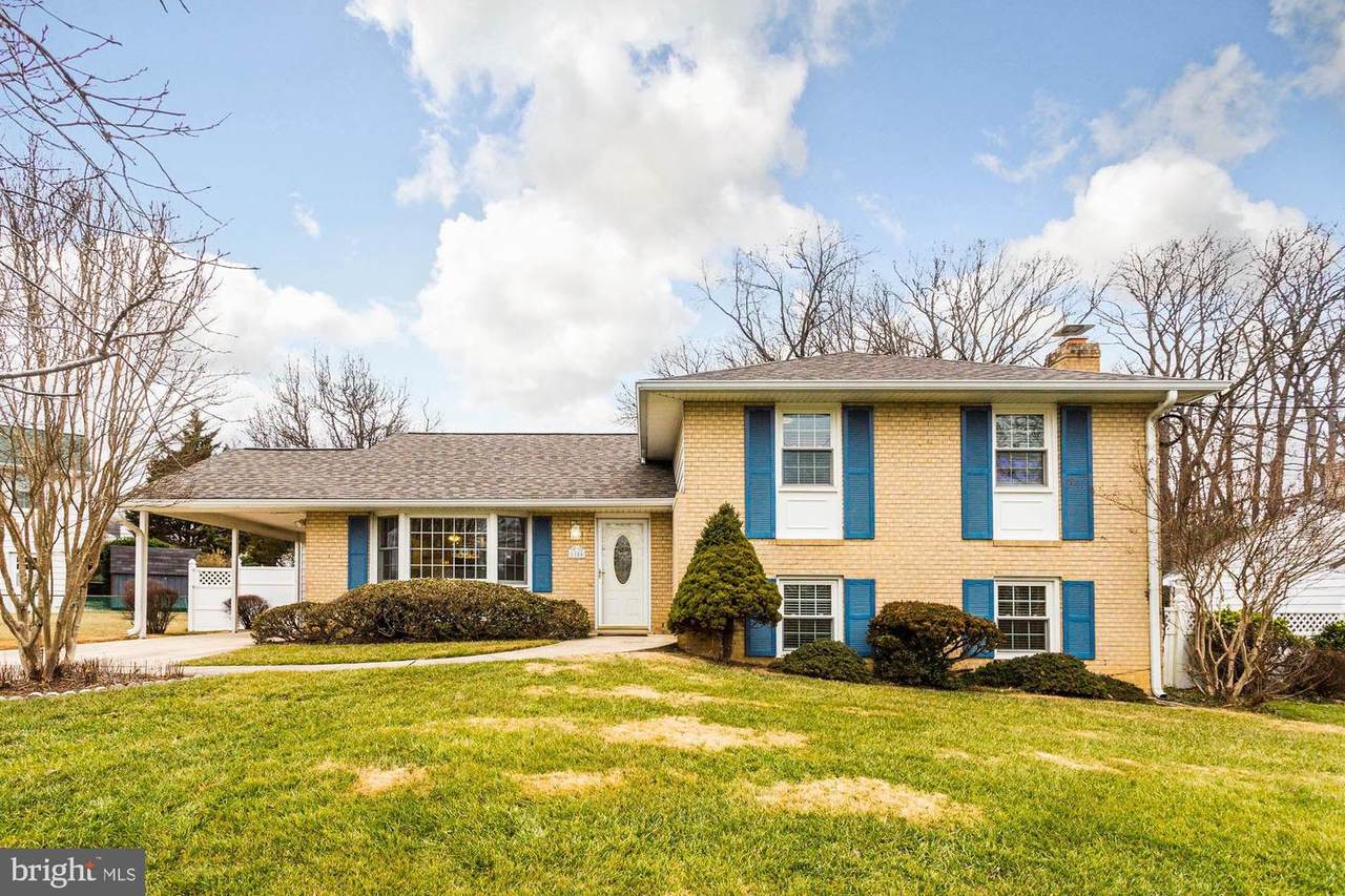 6104 Goodman Road - Photo 1