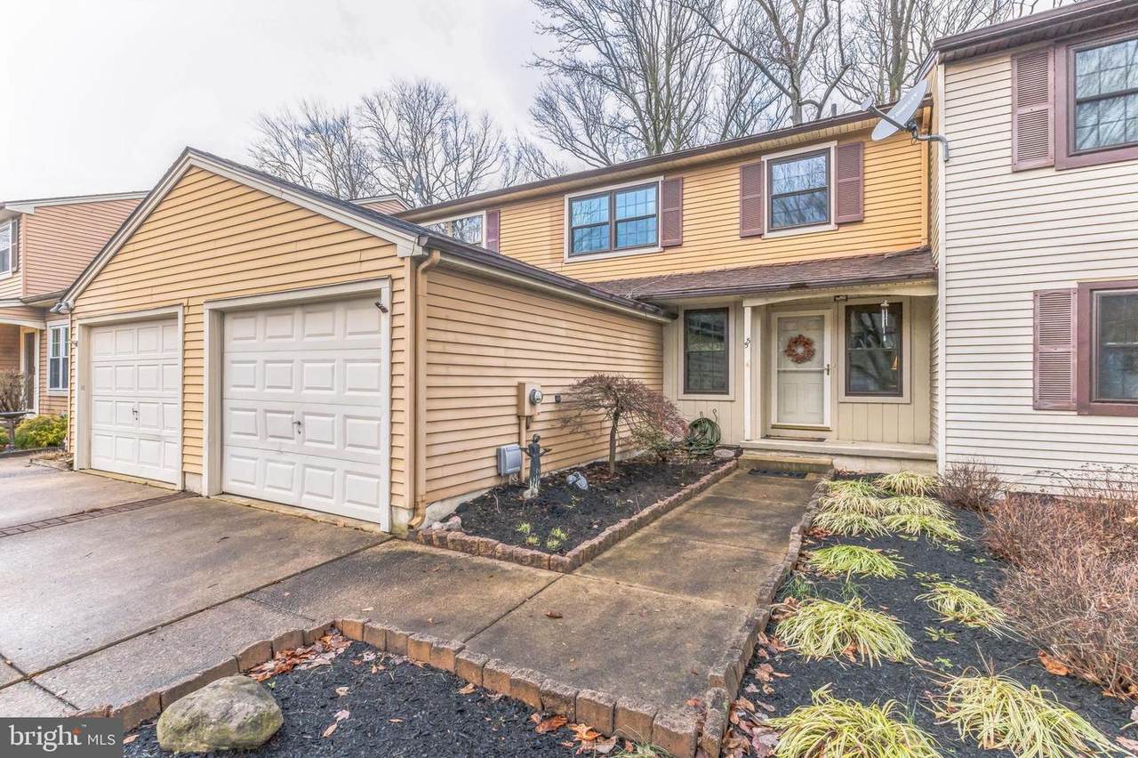 55 Farnwood Road - Photo 1