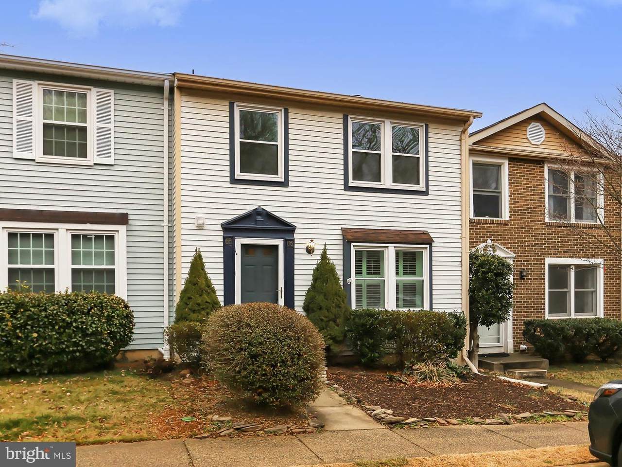 6806 Hutchison Street - Photo 1