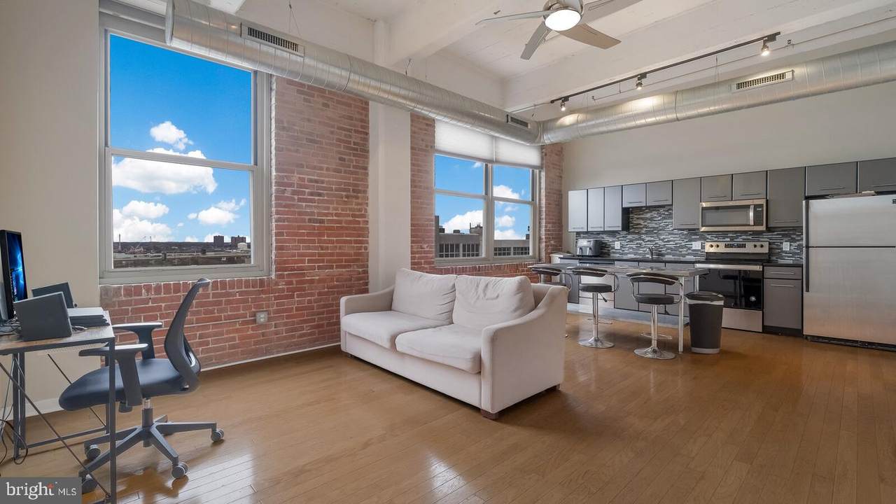 444 4TH Street - Photo 1