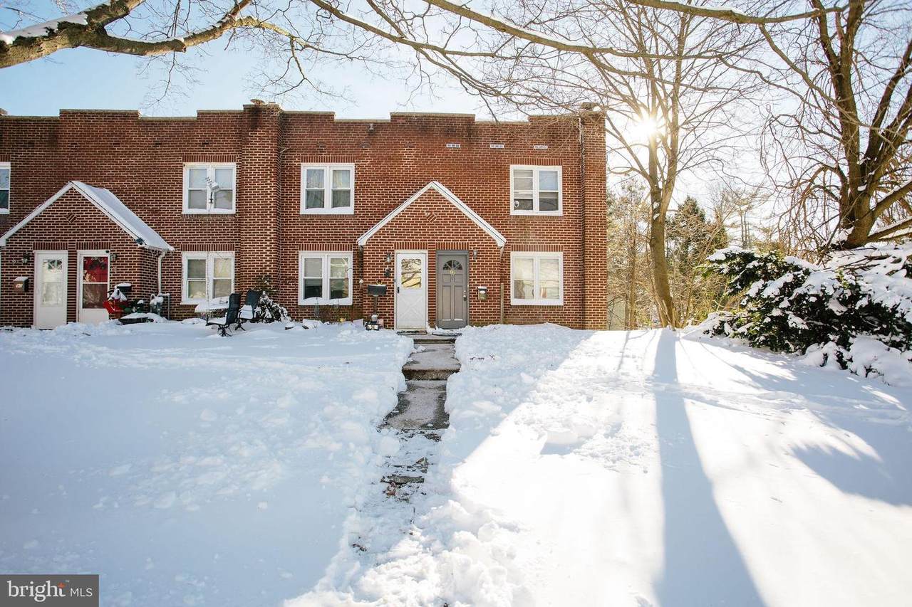 96 Budd Avenue - Photo 1