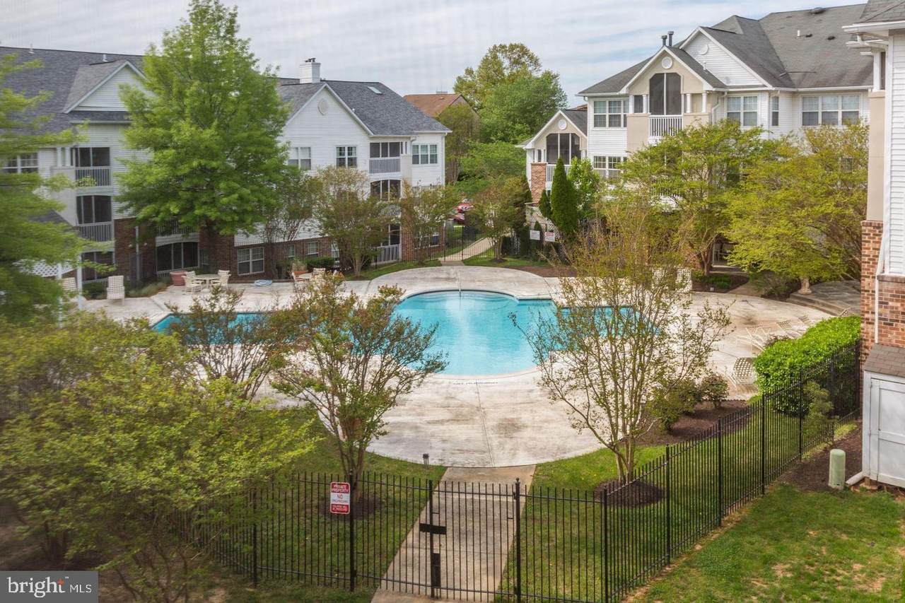 6620 Lake Park Drive - Photo 1