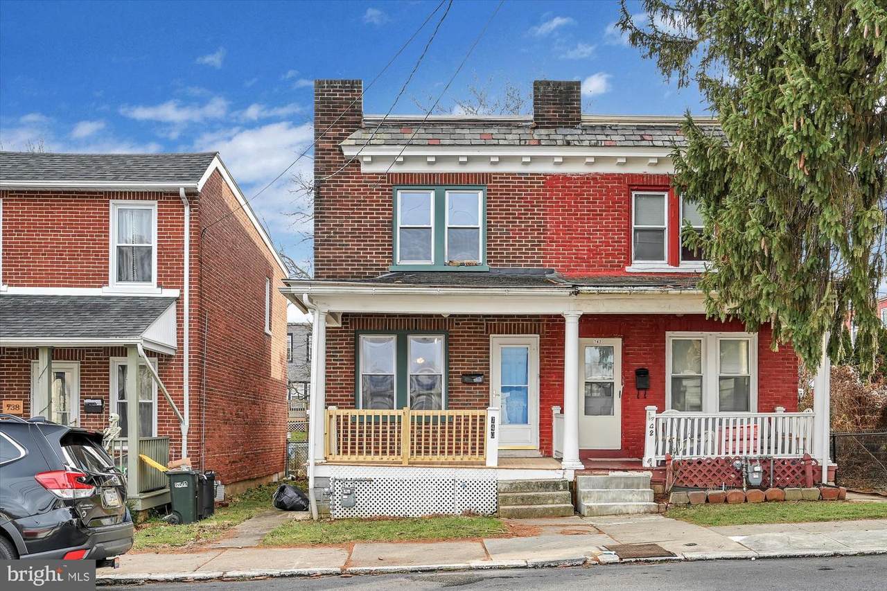 740 5TH Street - Photo 1
