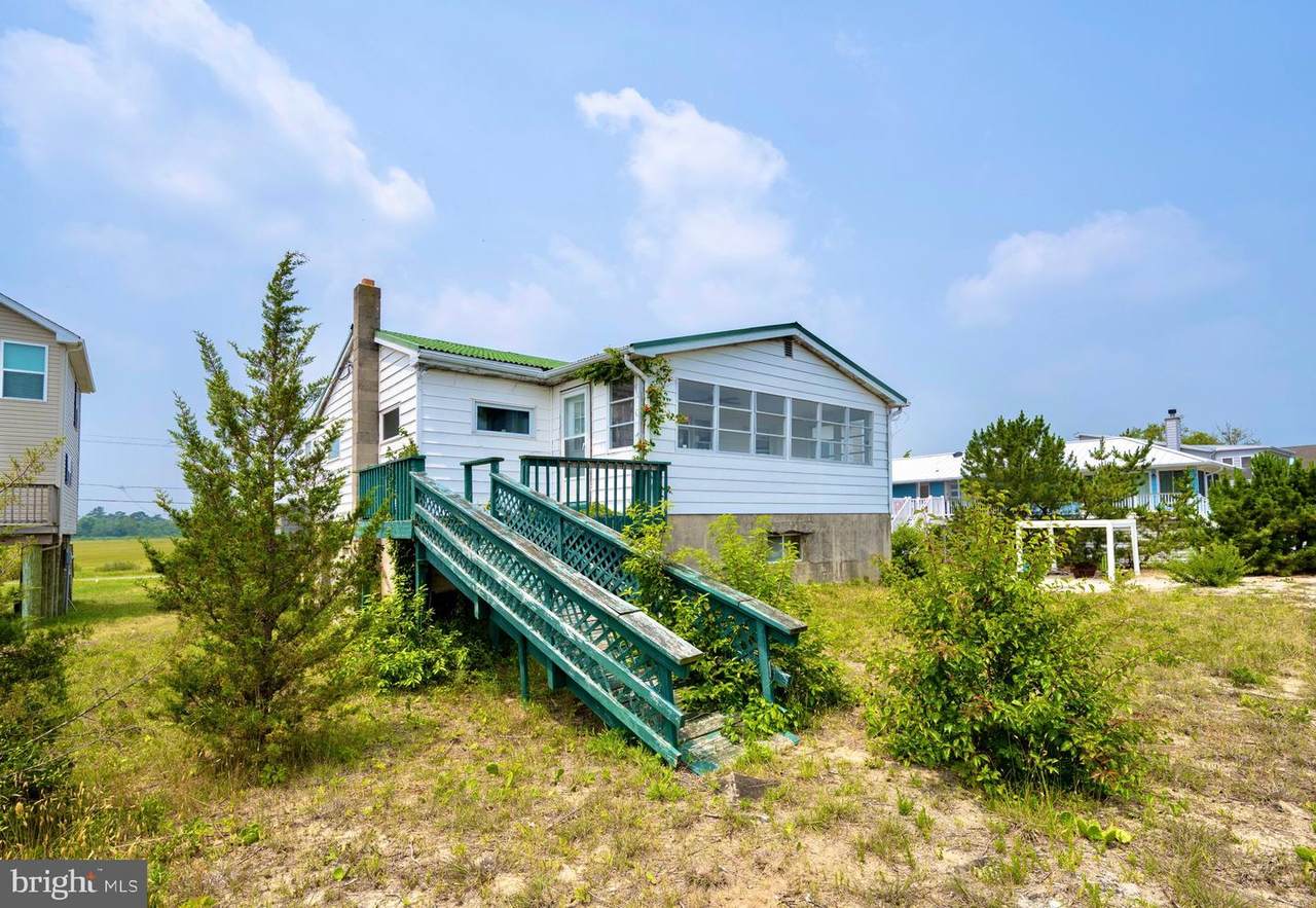 581 Bay Avenue - Photo 1