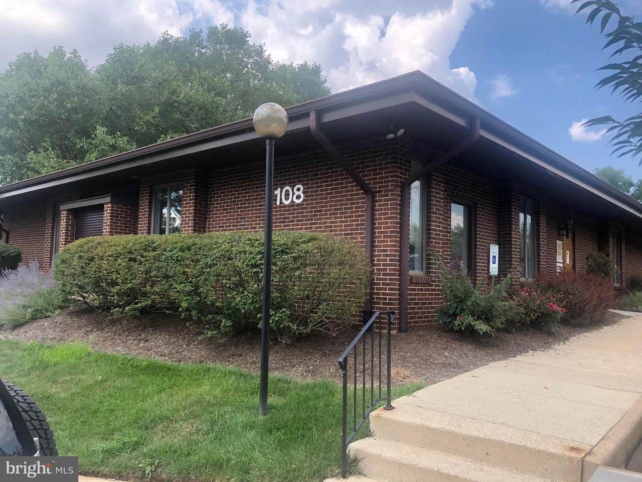 108 Elden Street - Photo 1