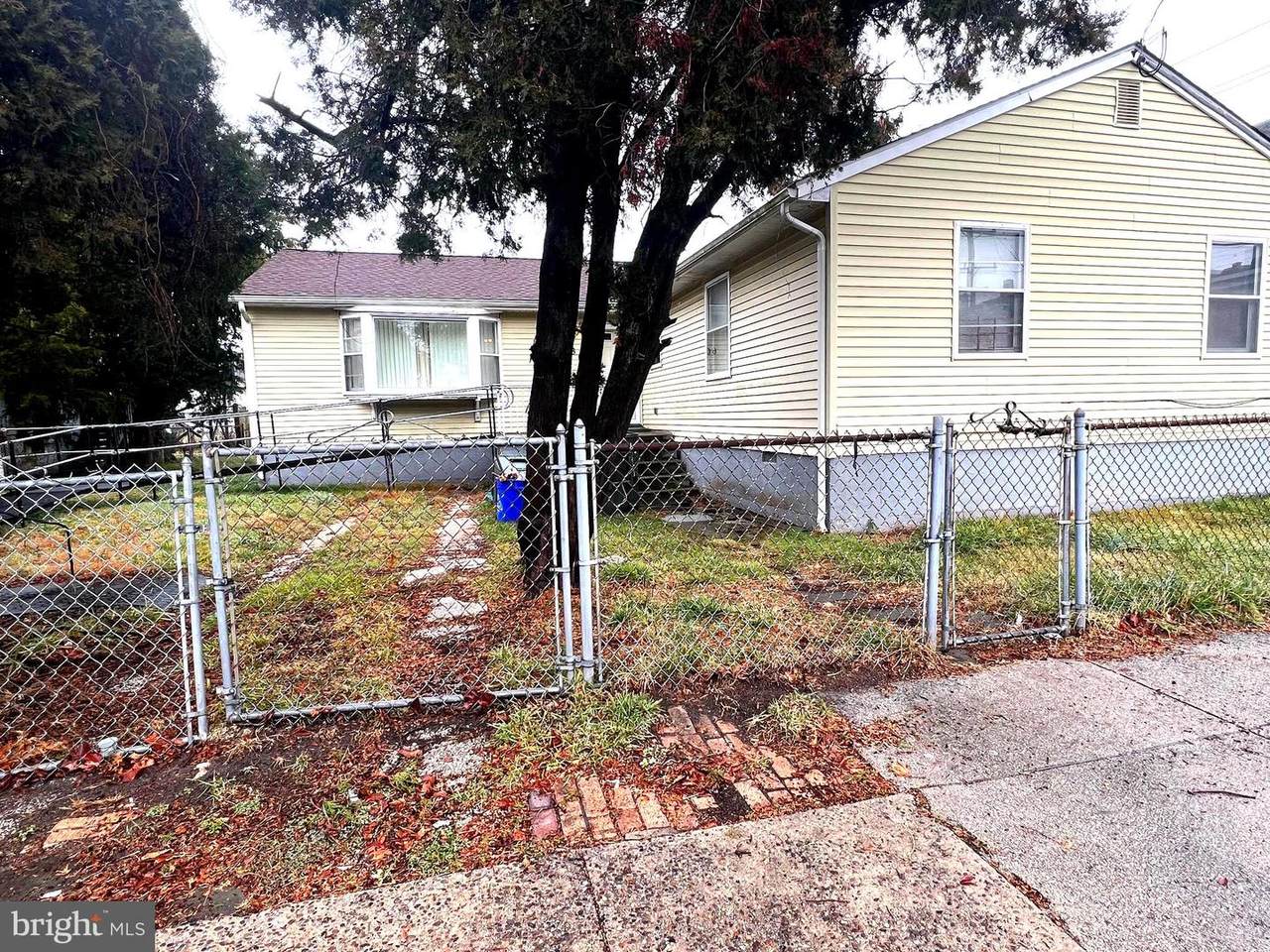603 Indiana Avenue - Photo 1