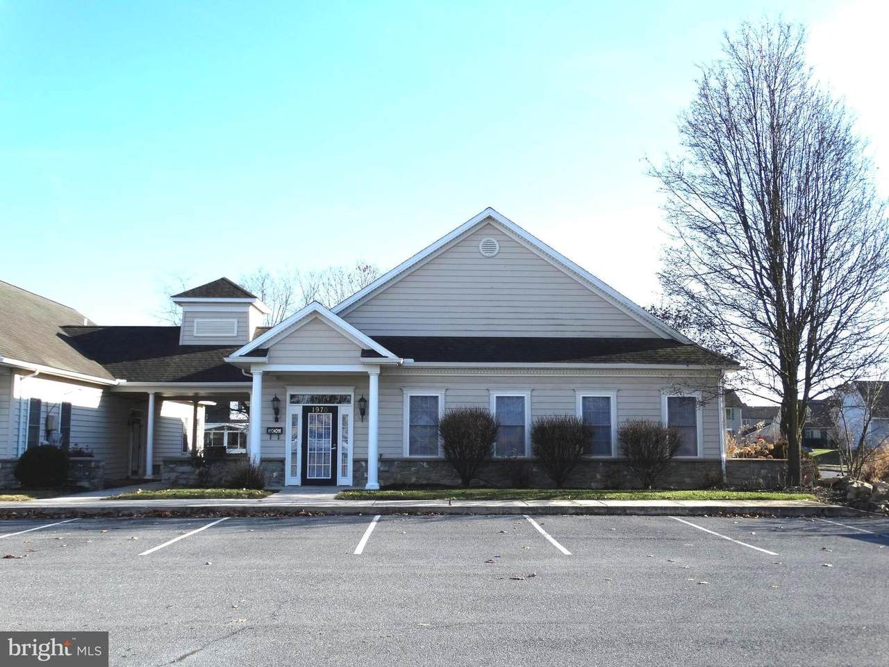 1970 Scotland Avenue - Photo 1