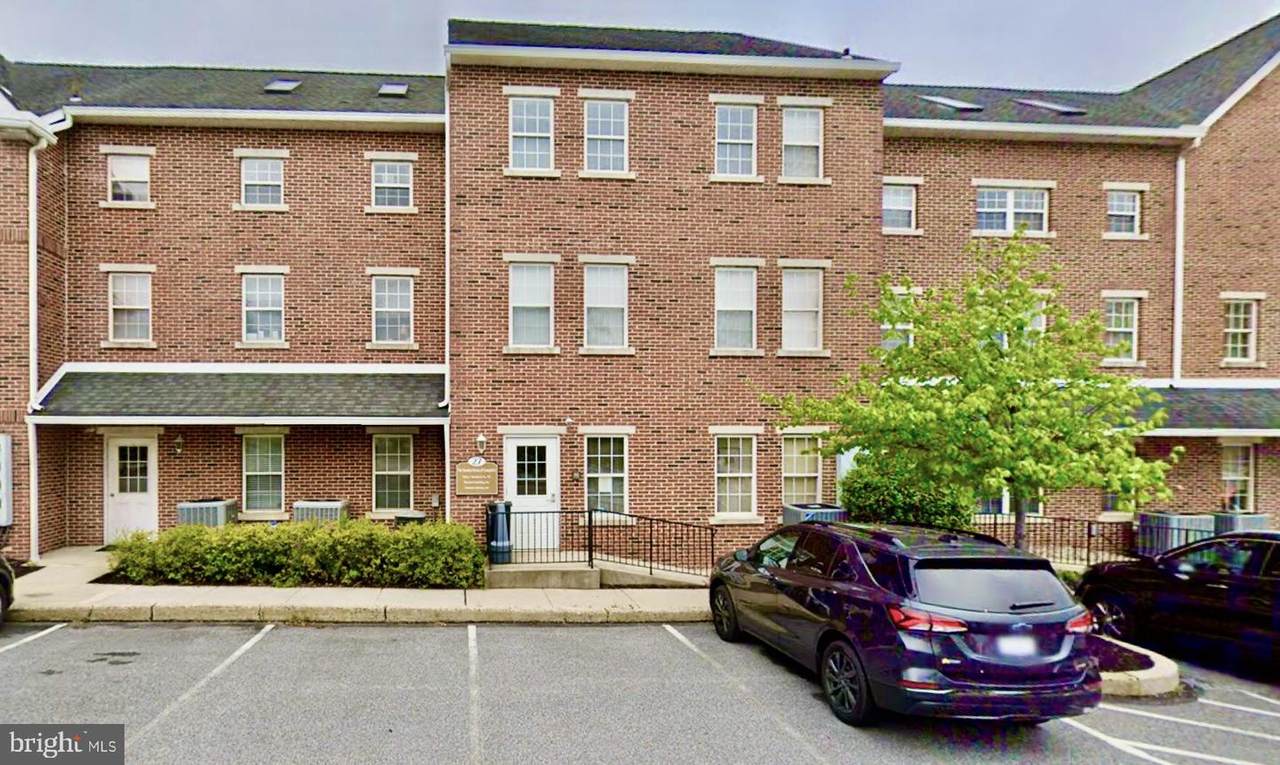 27 Regency Plaza - Photo 1